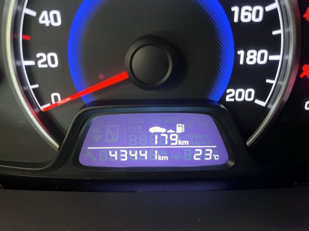 Hyundai i10 usata a Prato (10)