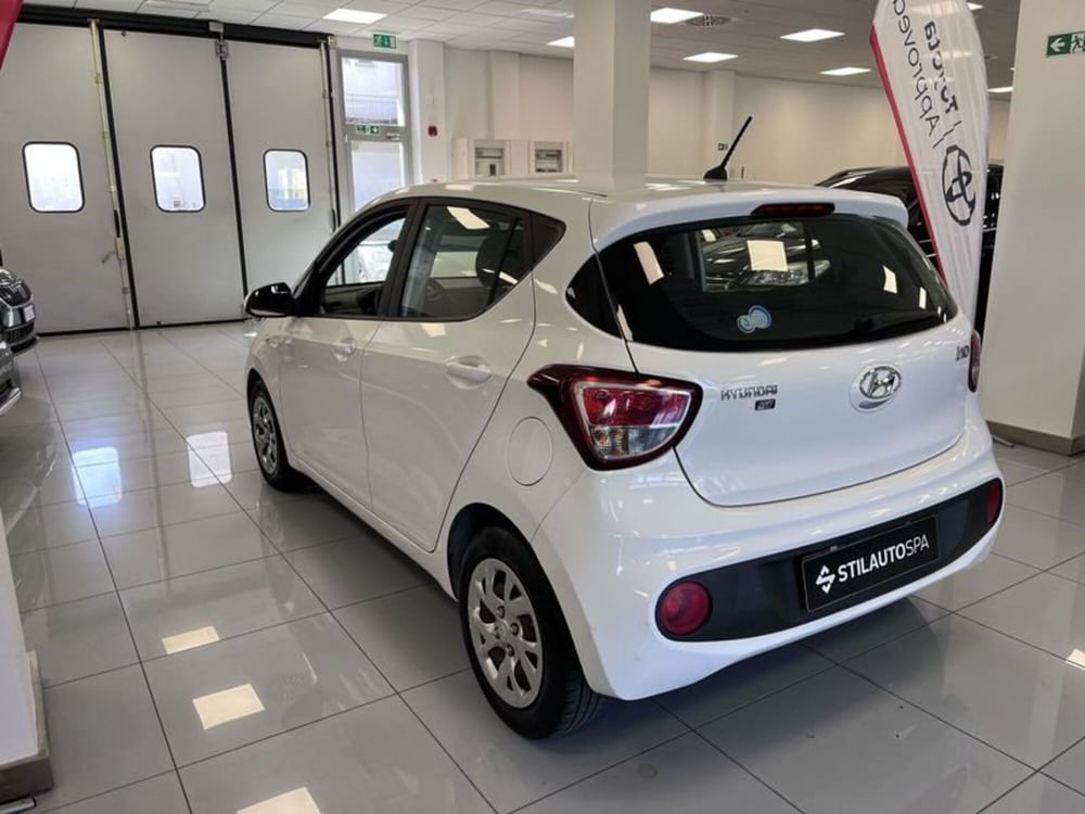 Hyundai i10 usata a Prato (6)