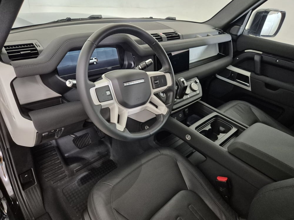 Land Rover Defender usata a Torino (17)