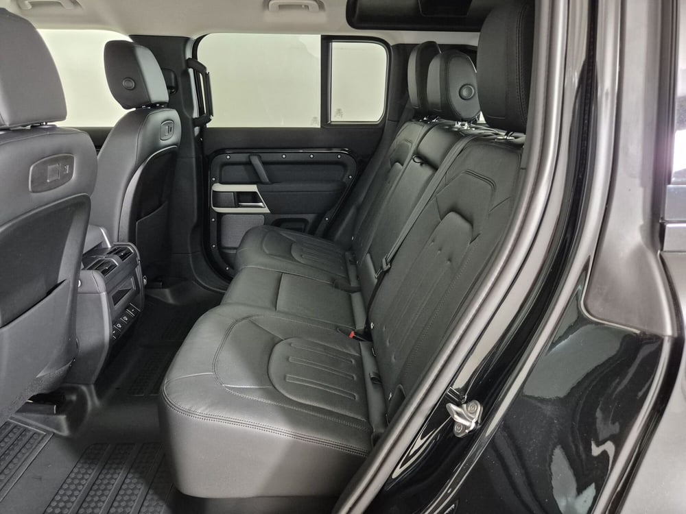 Land Rover Defender usata a Torino (5)