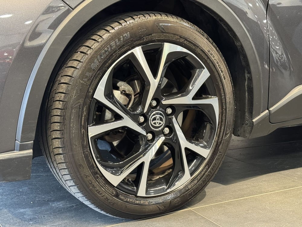 Toyota Toyota C-HR usata a Brescia (8)