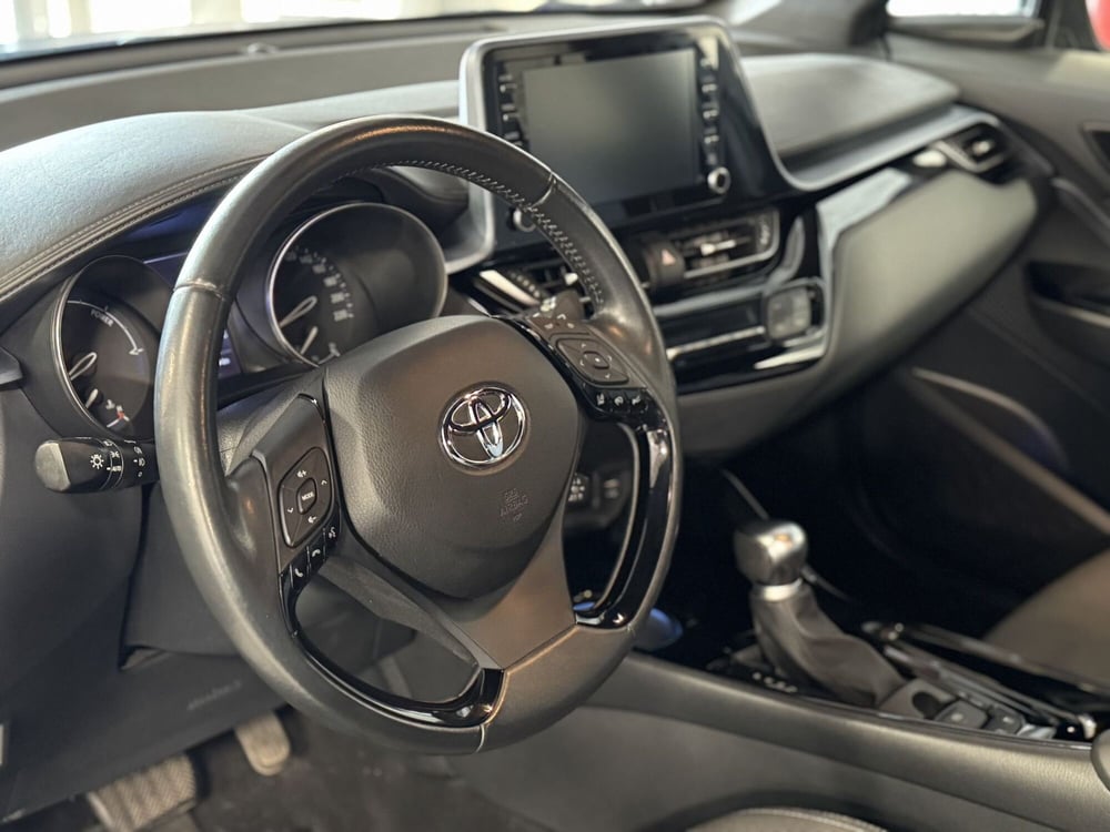 Toyota Toyota C-HR usata a Brescia (9)