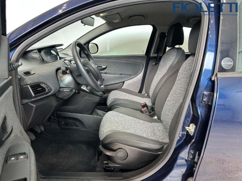 Lancia Ypsilon usata a Brescia (10)
