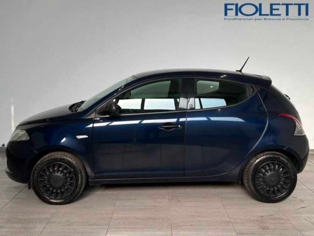 Lancia Ypsilon usata a Brescia (4)