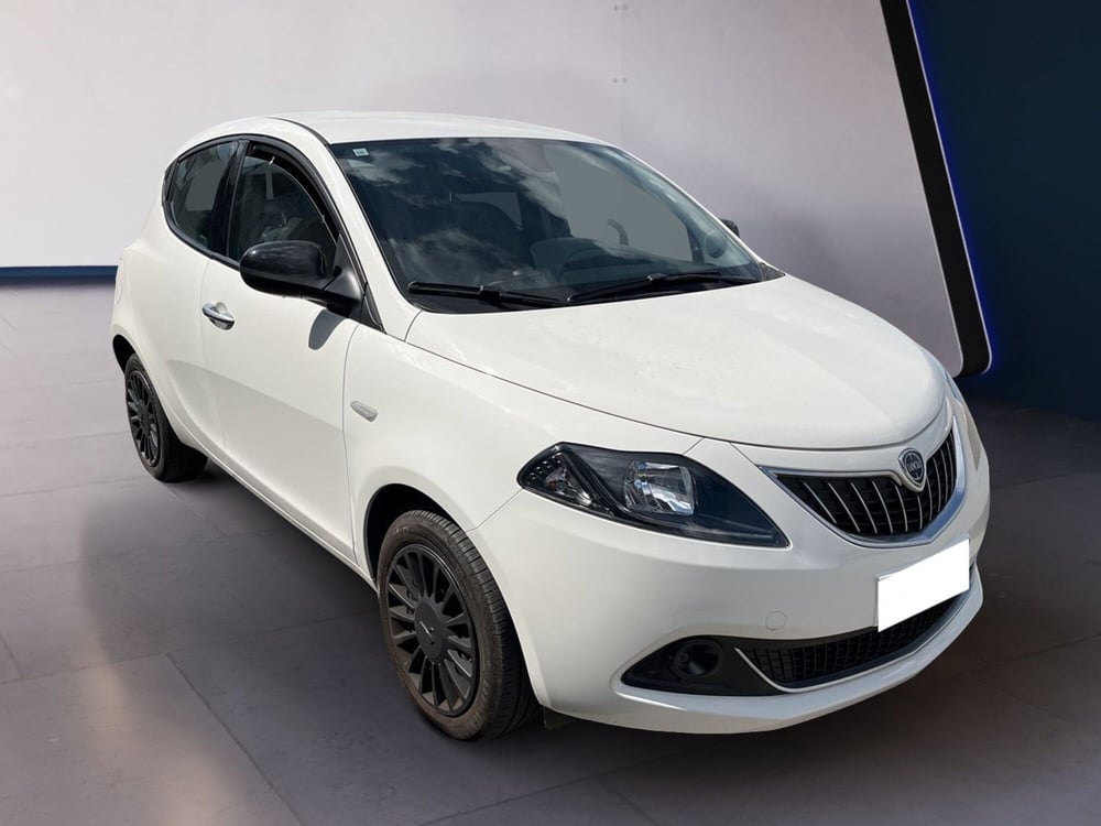 Lancia Ypsilon usata a Torino (3)