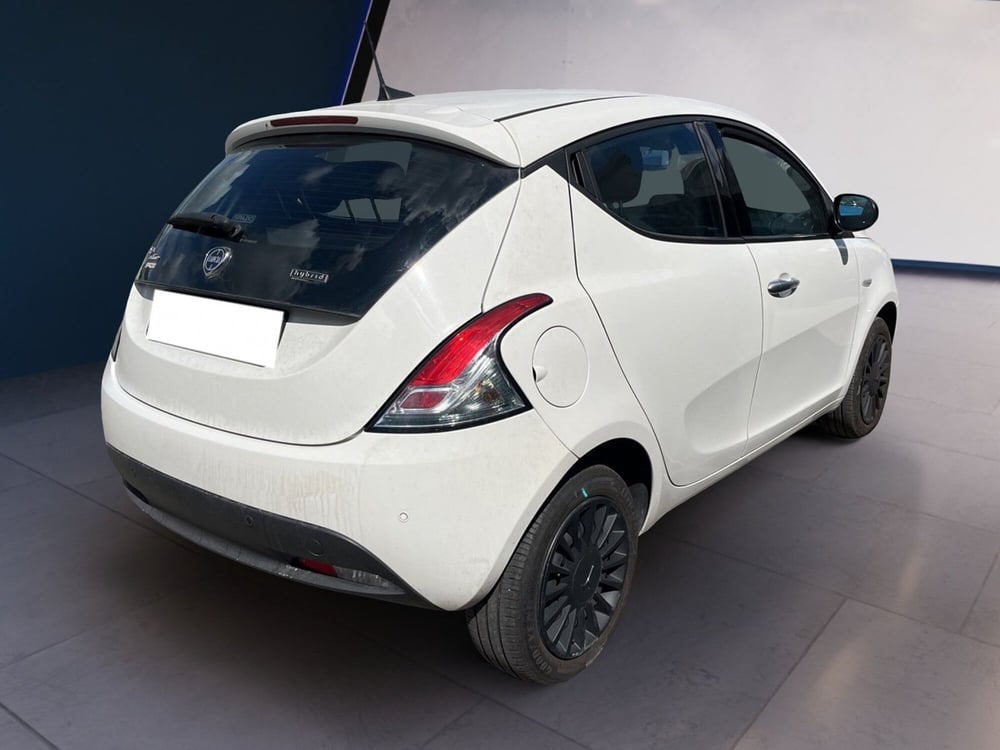 Lancia Ypsilon usata a Torino (4)