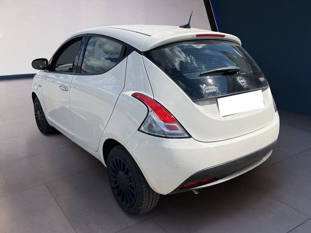 Lancia Ypsilon usata a Torino (5)