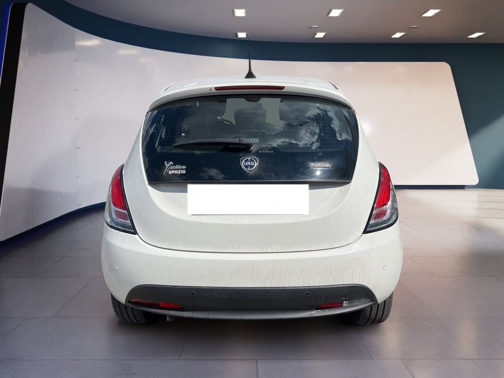 Lancia Ypsilon usata a Torino (6)