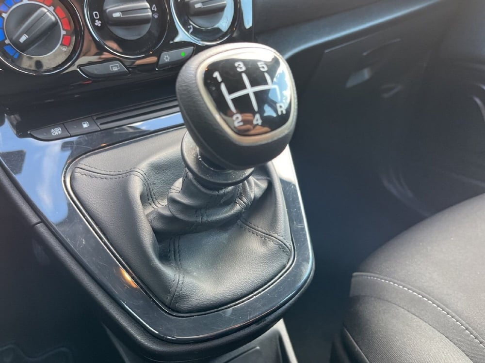 Lancia Ypsilon usata a Torino (15)