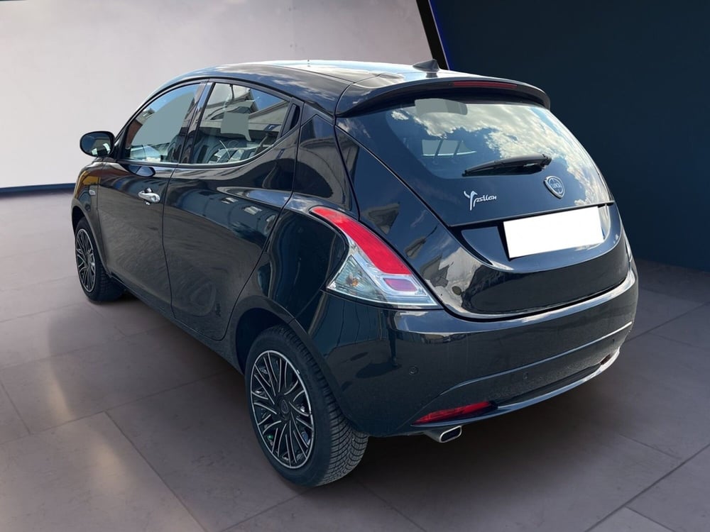 Lancia Ypsilon usata a Torino (5)