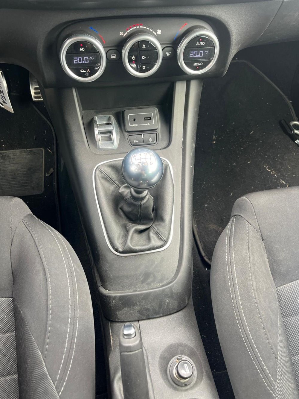Alfa Romeo Giulietta usata a Milano (16)