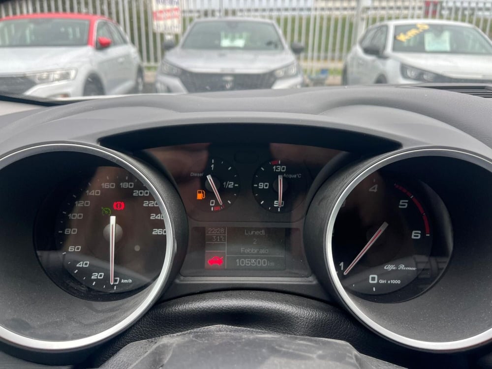 Alfa Romeo Giulietta usata a Milano (18)
