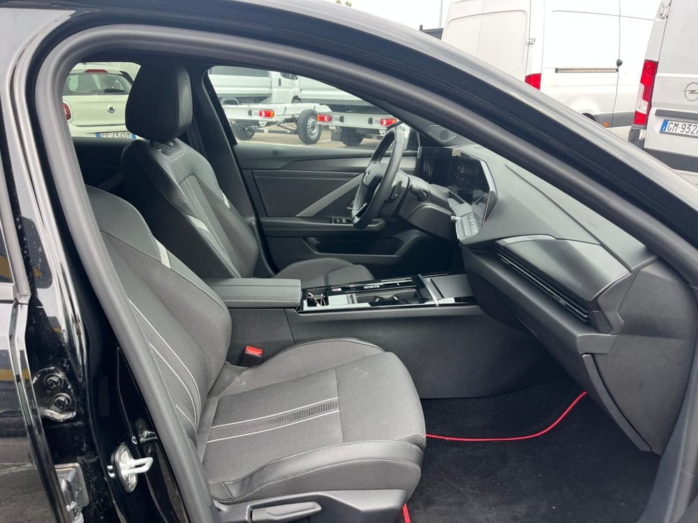 Opel Astra usata a Milano (13)