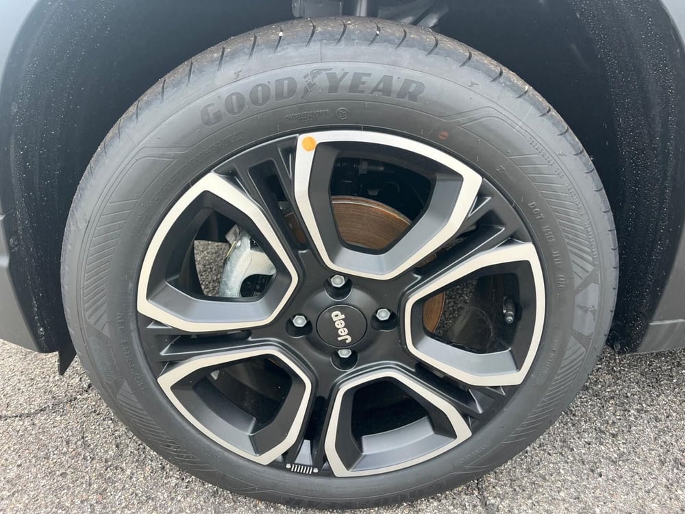 Jeep Avenger nuova a Milano (12)