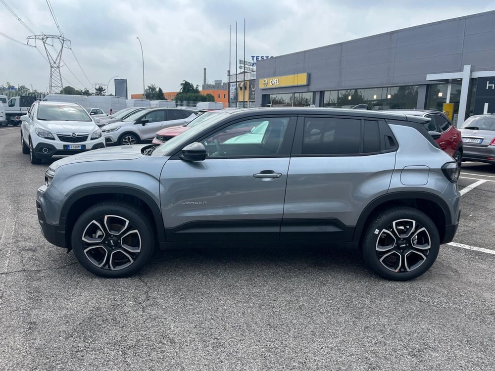 Jeep Avenger nuova a Milano (4)