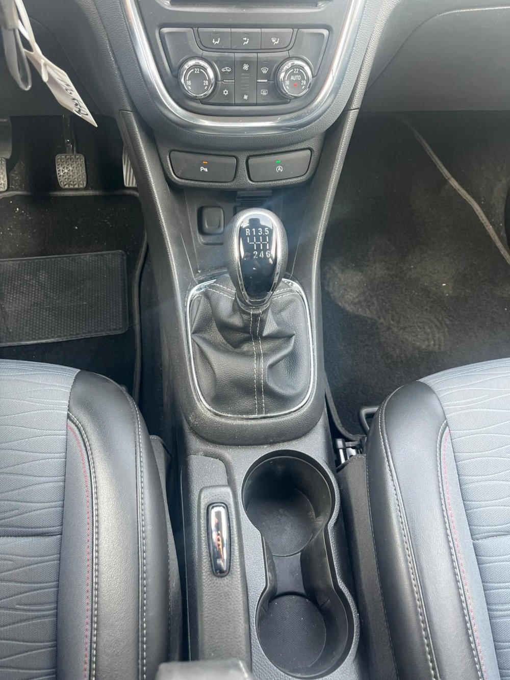 Opel Mokka usata a Milano (17)