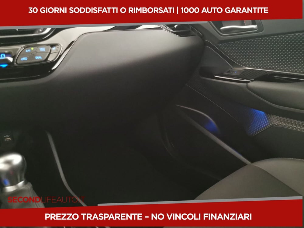 Toyota Toyota C-HR usata a Chieti (17)