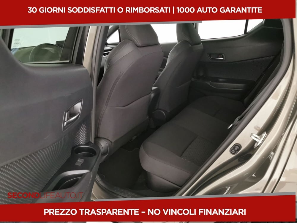 Toyota Toyota C-HR usata a Chieti (6)