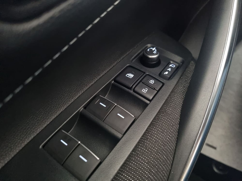 Suzuki Swace nuova a Pavia (19)