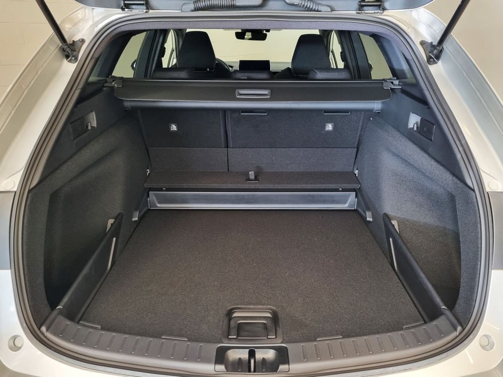 Suzuki Swace nuova a Pavia (8)