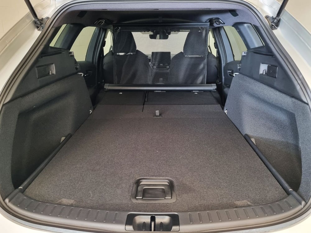 Suzuki Swace nuova a Pavia (9)