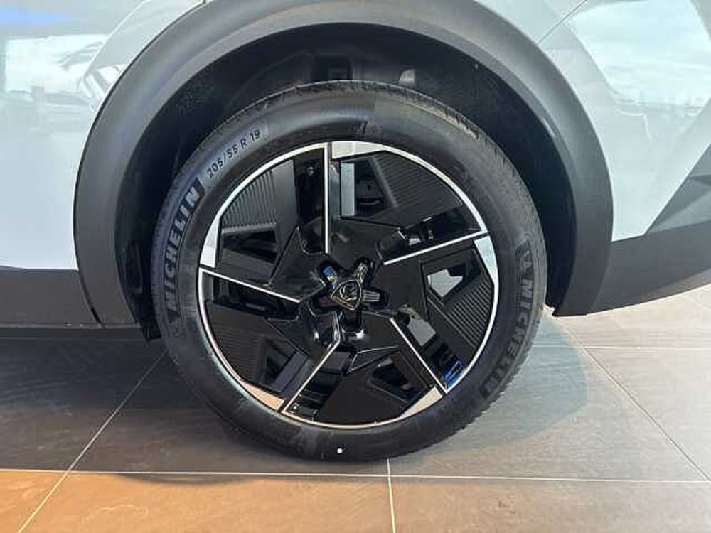 Peugeot 408 nuova a Siena (18)