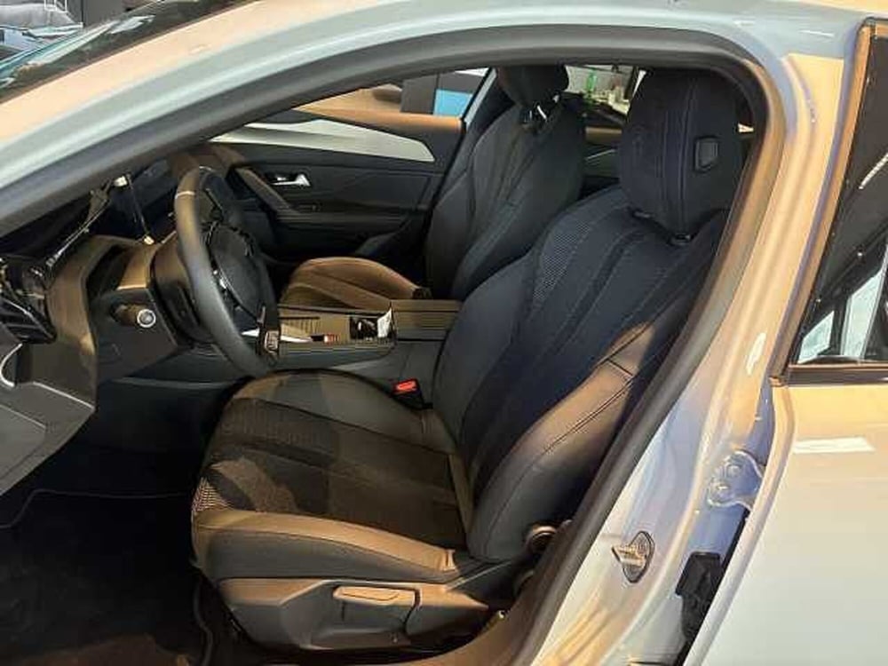 Peugeot 408 nuova a Siena (20)