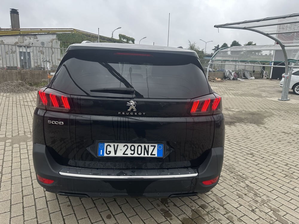 Peugeot 5008 usata a Milano (6)