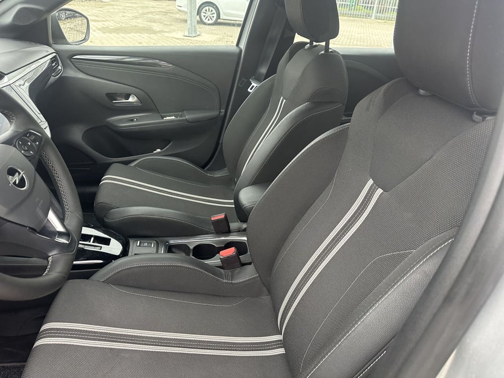 Opel Corsa usata a Milano (12)