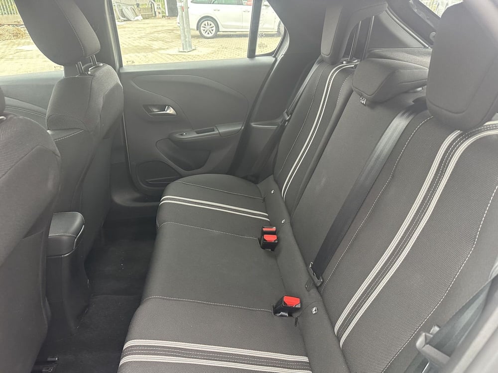 Opel Corsa usata a Milano (14)