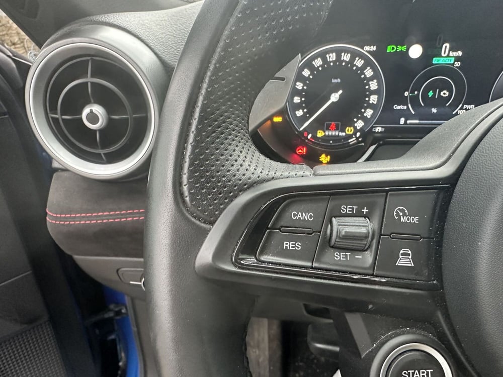 Alfa Romeo Tonale usata a Milano (14)