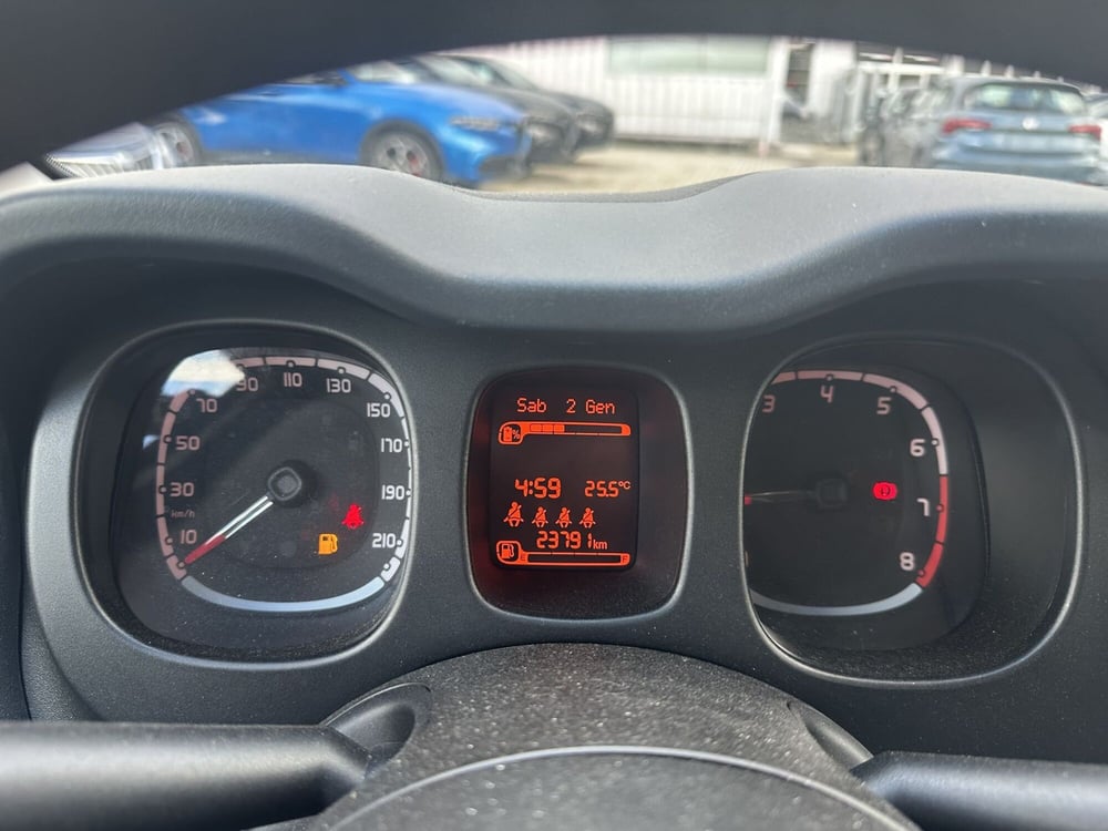 Fiat Panda Cross usata a Milano (17)