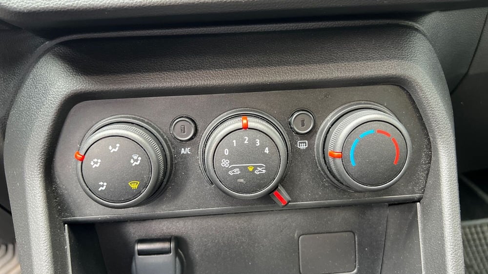 Dacia Sandero Stepway usata a Parma (14)