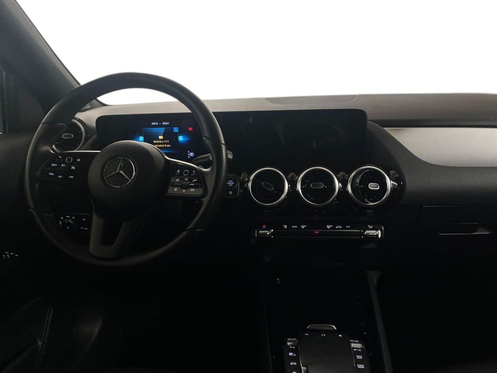 Mercedes-Benz GLA SUV usata a Milano (11)