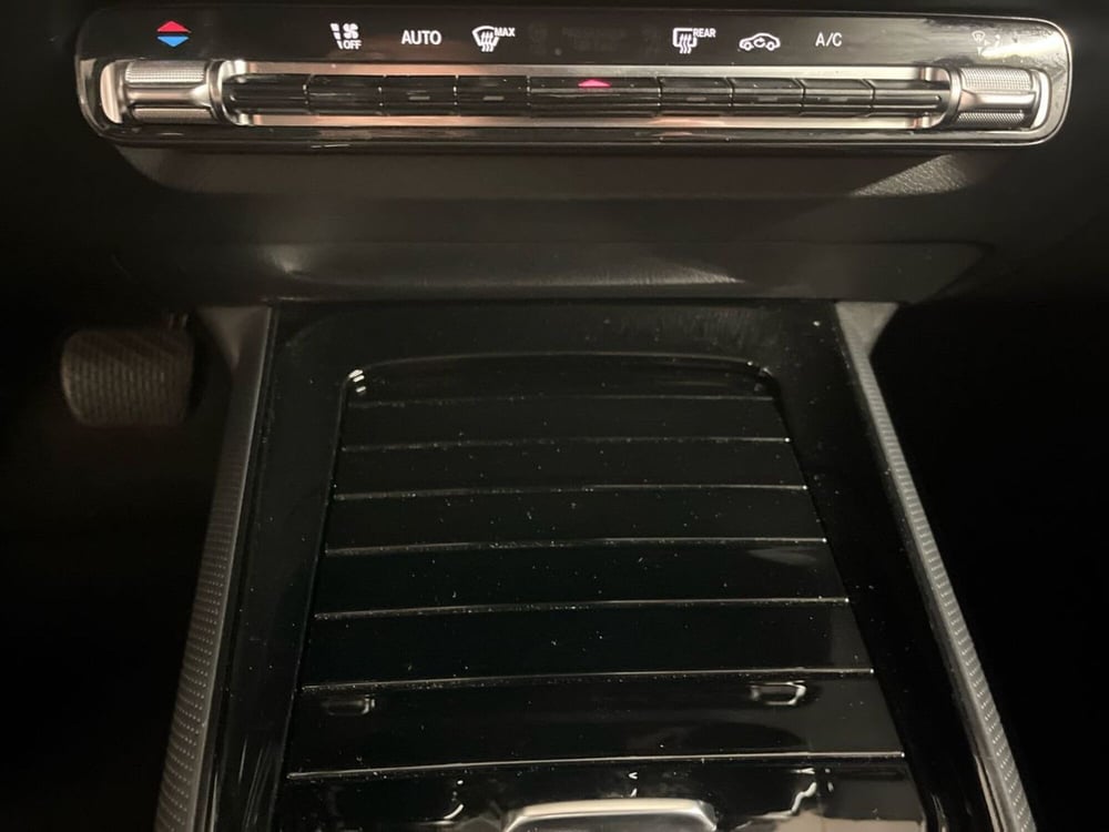 Mercedes-Benz GLA SUV usata a Milano (14)