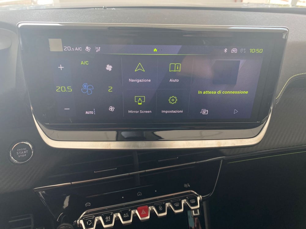 Peugeot 2008 nuova a Bari (16)