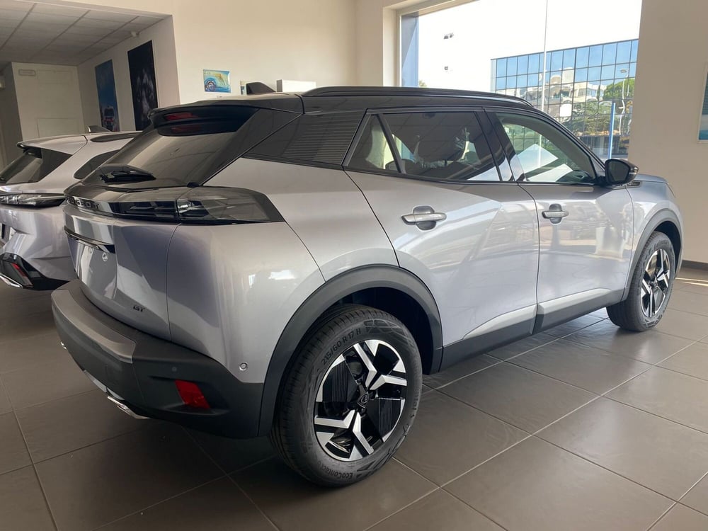 Peugeot 2008 nuova a Bari (7)