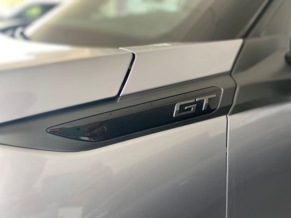 Peugeot 2008 nuova a Bari (9)