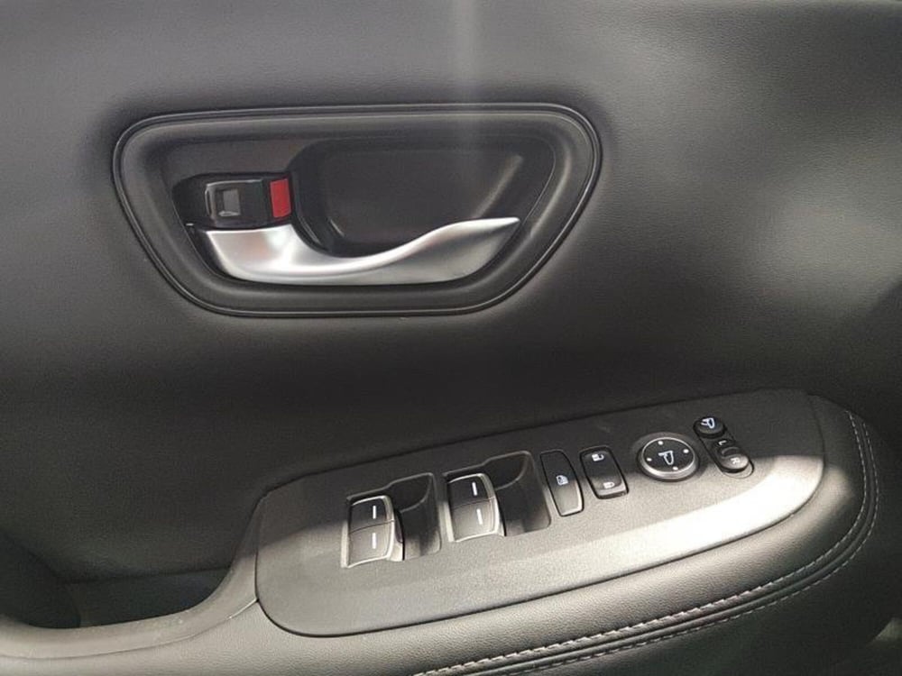 Honda ZR-V usata a Genova (12)