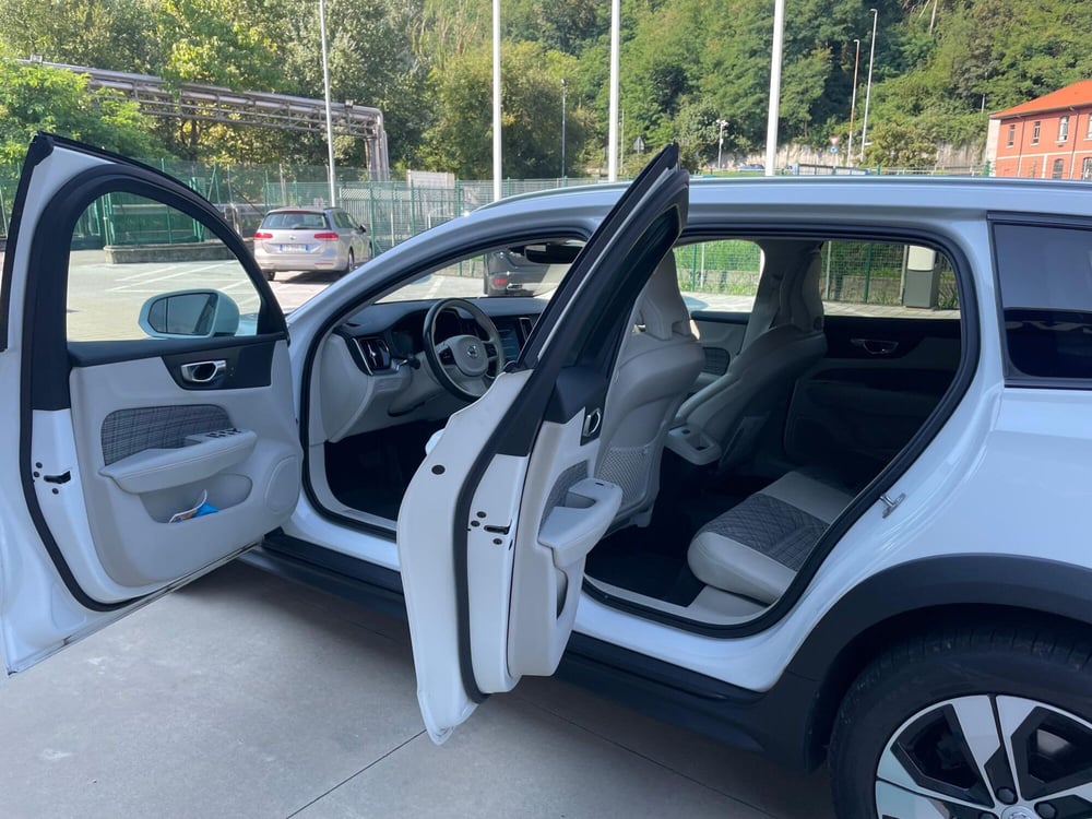 Volvo V60 Cross Country usata a Como (15)
