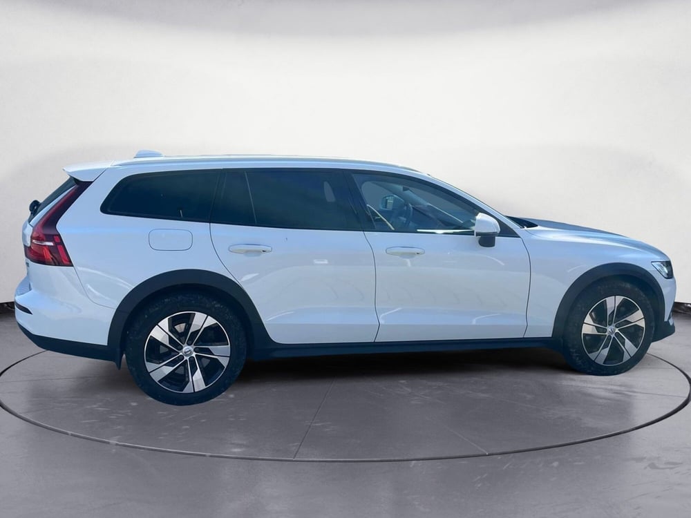 Volvo V60 Cross Country usata a Como (3)