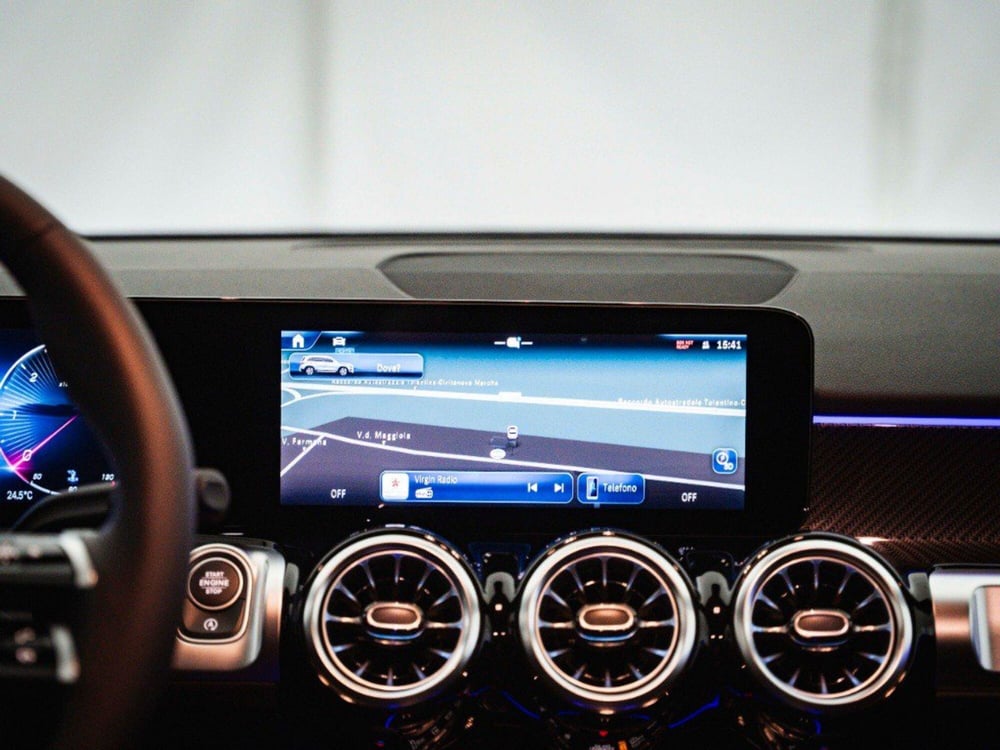 Mercedes-Benz GLB nuova a Rimini (17)