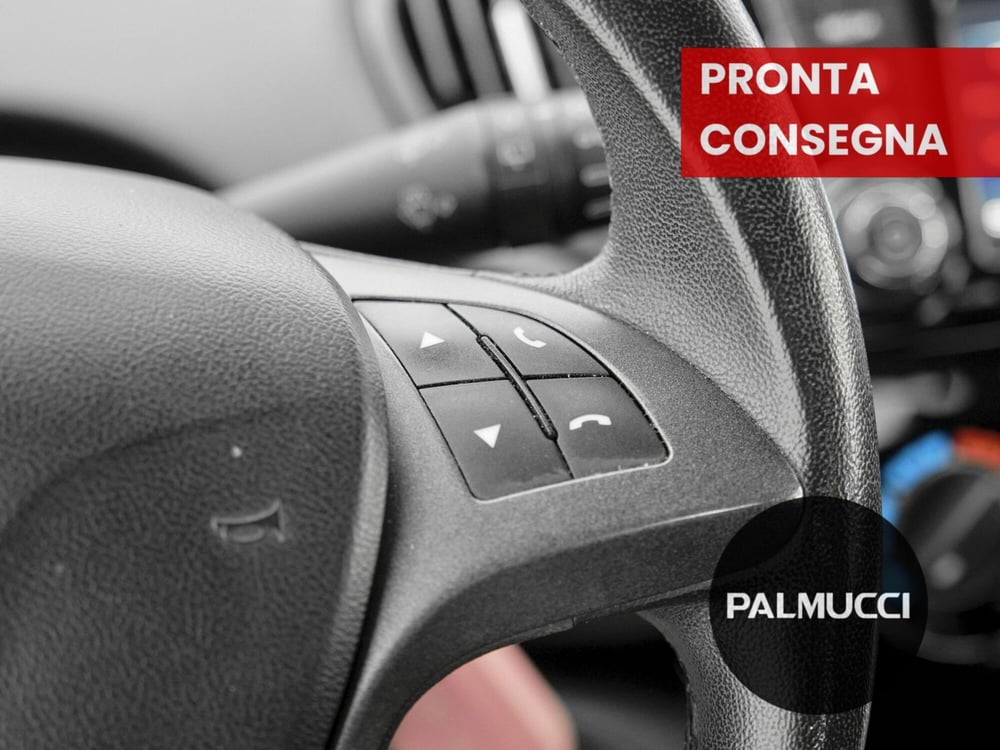 Lancia Ypsilon usata a Prato (12)