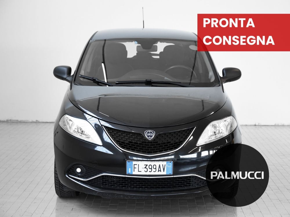 Lancia Ypsilon usata a Prato (2)