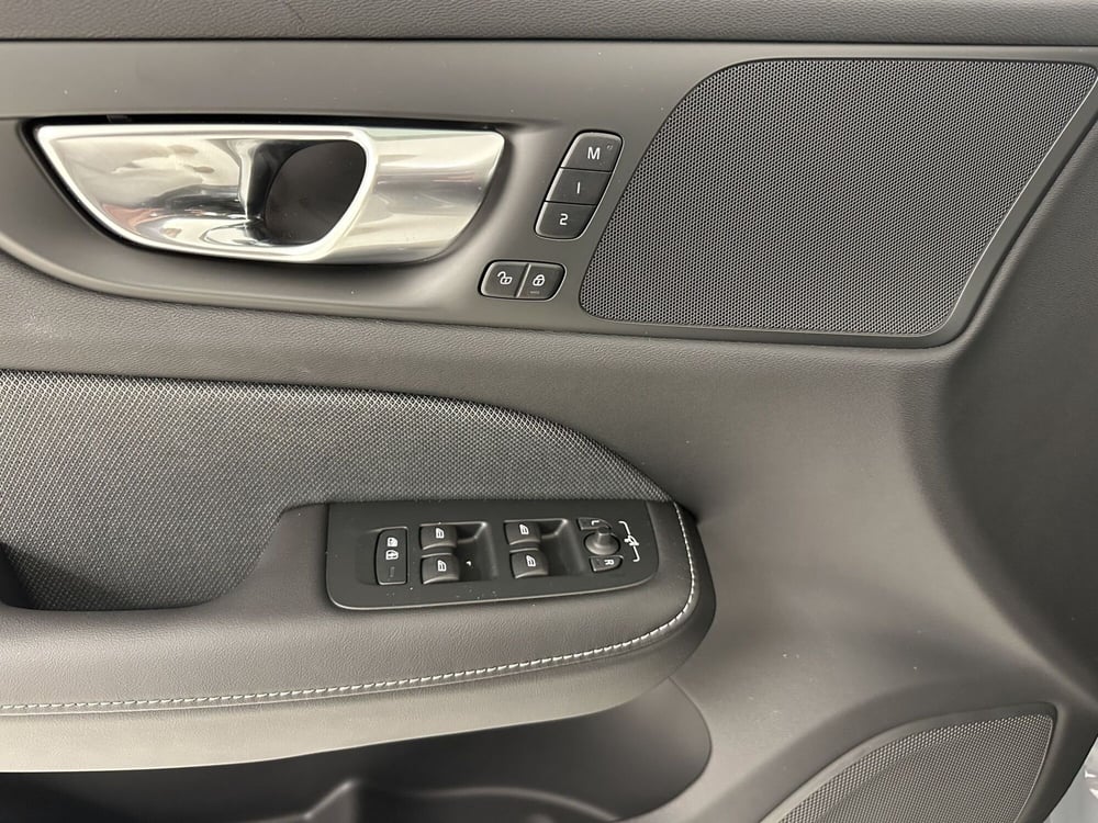 Volvo V60 nuova a Bergamo (12)
