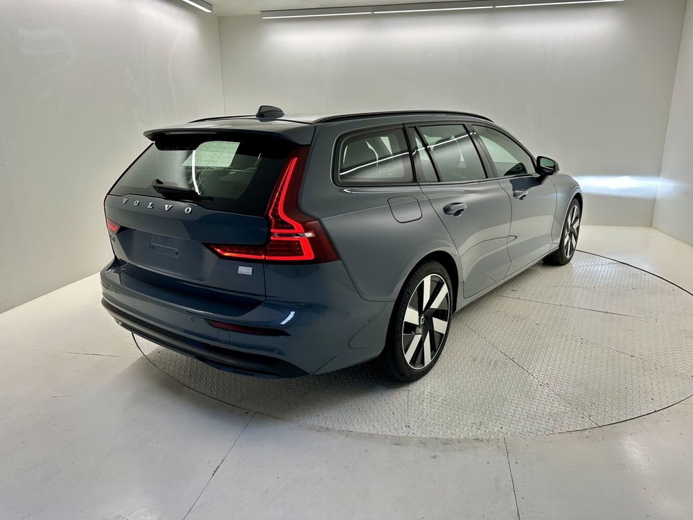 Volvo V60 nuova a Bergamo (2)