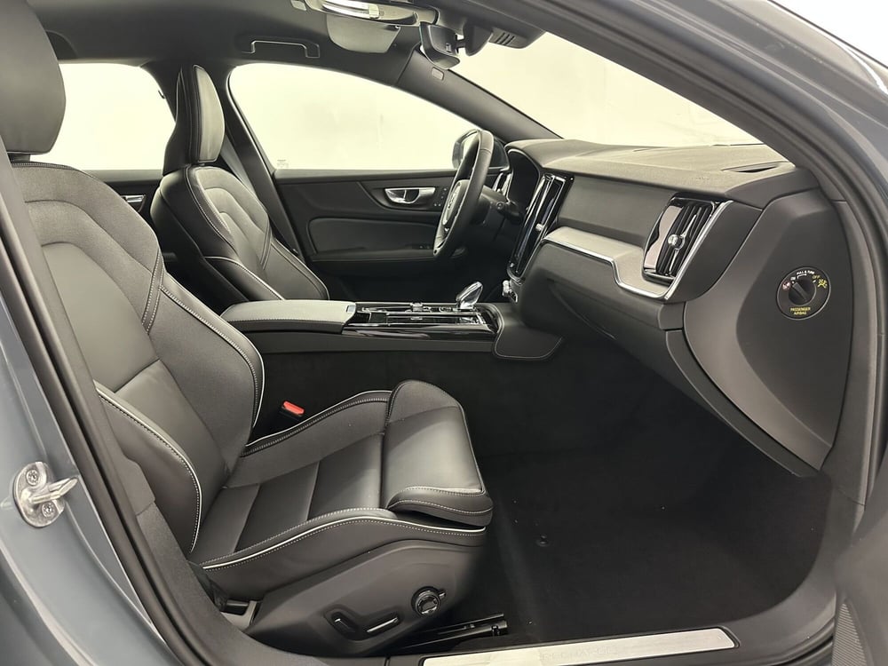 Volvo V60 nuova a Bergamo (3)