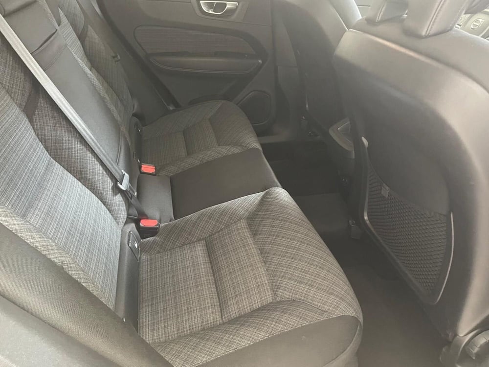 Volvo XC60 usata a Prato (11)