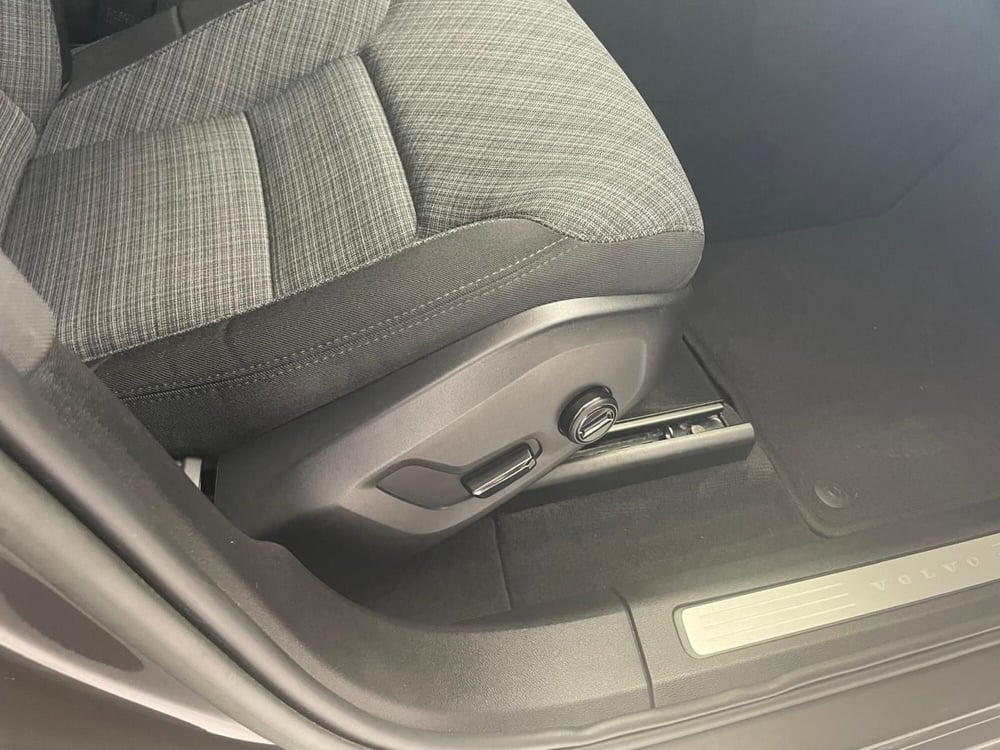 Volvo XC60 usata a Prato (13)