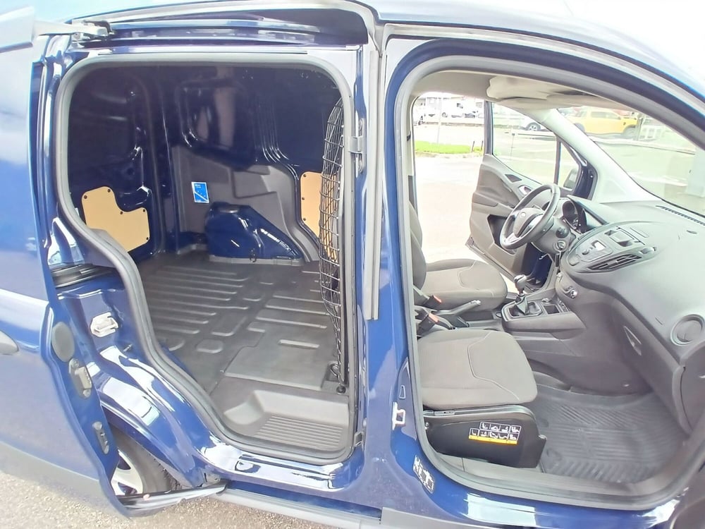 Ford Transit Courier usata a Belluno (10)
